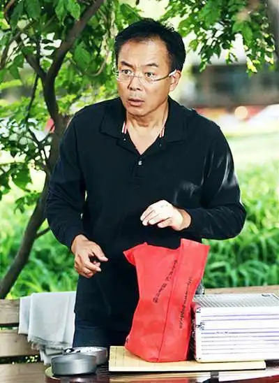 邱悦简历(邱悦本人照片)-中纳网