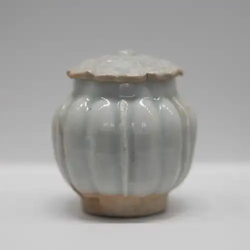 宋影青瓜棱盖罐吴中博物馆藏