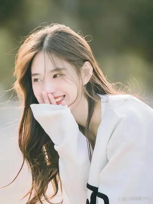 纪念日我买了铃兰本以为强势追爱终会幸福可最后却成了意难平