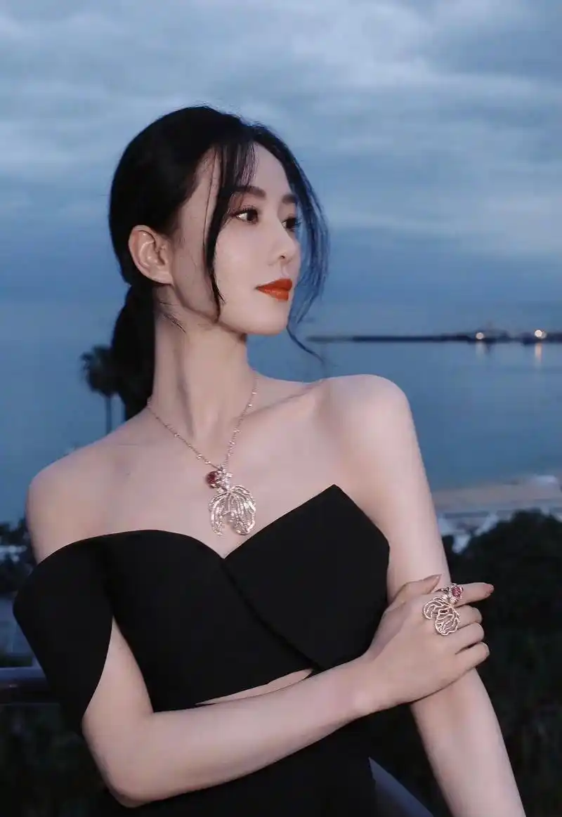 刘诗诗 #刘诗诗太美了 #刘诗诗壁纸 #刘诗诗写真 #女明 - 抖音