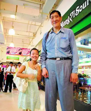 第四位:黄长求242cm