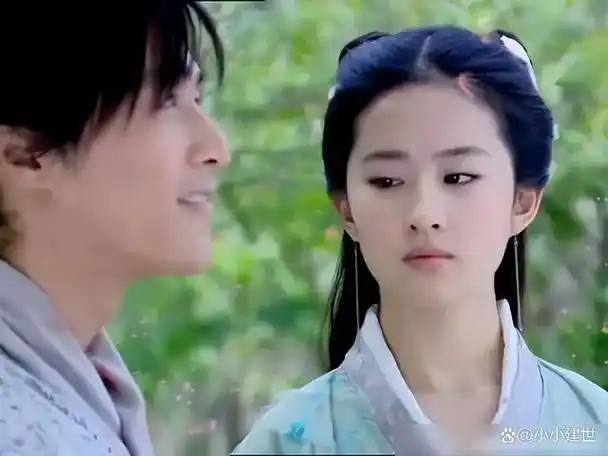 来自两岸三地的演员青春靓丽,年仅16岁的刘亦菲凭借着绝世美颜,将赵