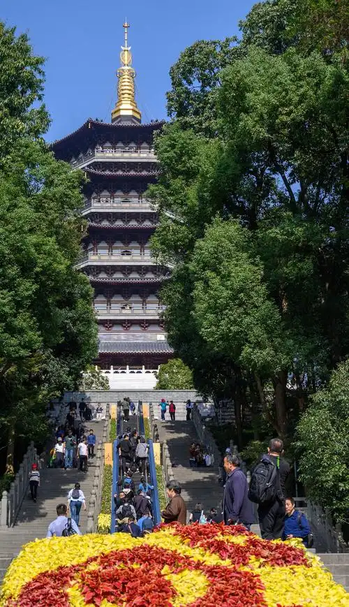 西湖雷峰塔下,没有白蛇却有个神秘地宫,专家给出了答案