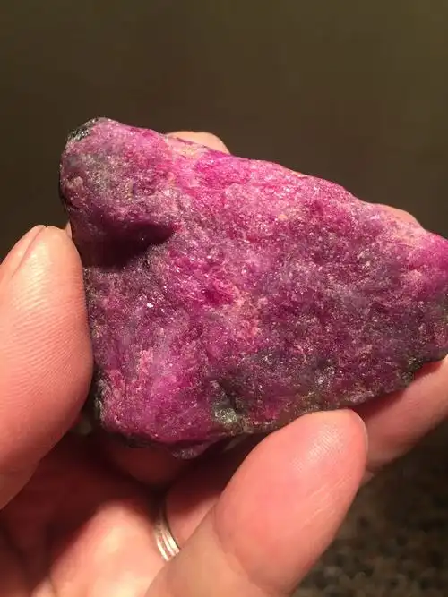 一级纯天然红宝石想出手!重:九十多克