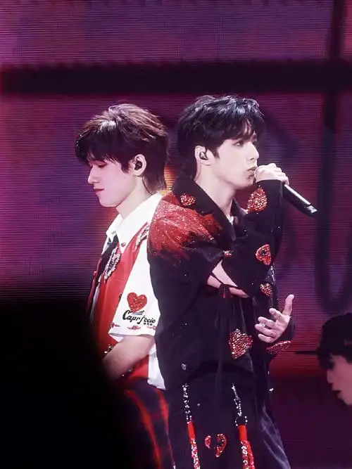 文轩超话#宋亚轩刘耀文牵手#你点的歌救了我93#今日星拍放送