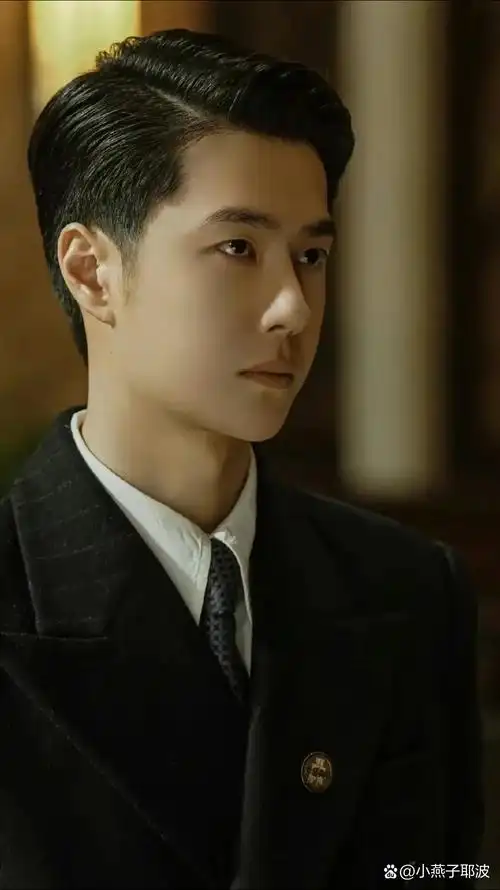 王一博#追风者中的魏若来有勇有谋,有理想有信仰,热血青年