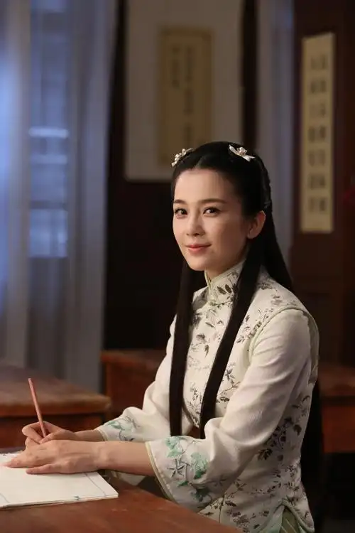 《忍冬艳蔷薇》明年将播 演绎民国版屠呦呦传奇