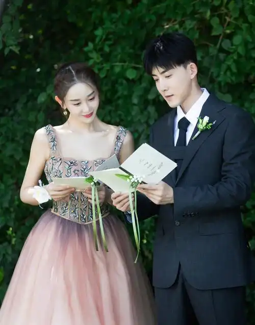 李晟张睿结婚现场 张睿送祝福李晟-思宇生活