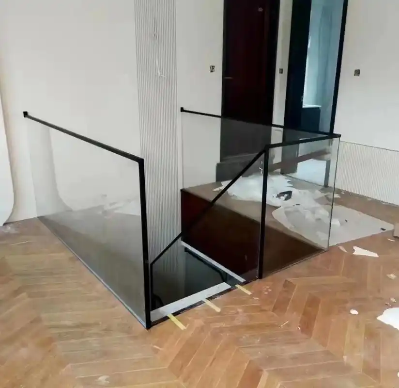 玻璃楼梯 #楼梯设计 - 抖音
