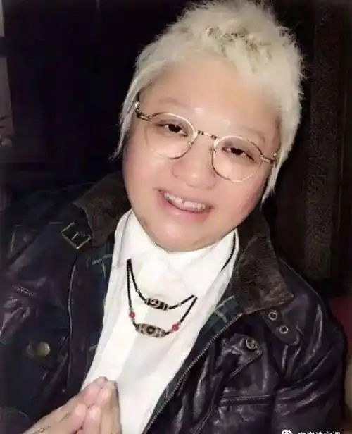 左岩:宁静,丁真,陈坤等明星们都在佩戴的天珠穿搭合集_寓意_天地_气质