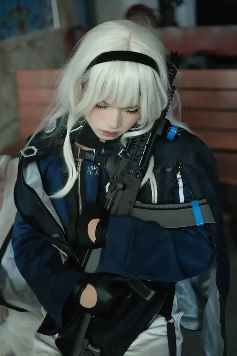 就算少女前线没人气我也要发!为忤逆小队服役!#cos #少女 - 抖音