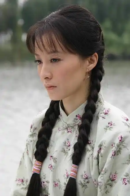 原创因可云而爆红与丈夫相识6天结婚淡出娱乐圈