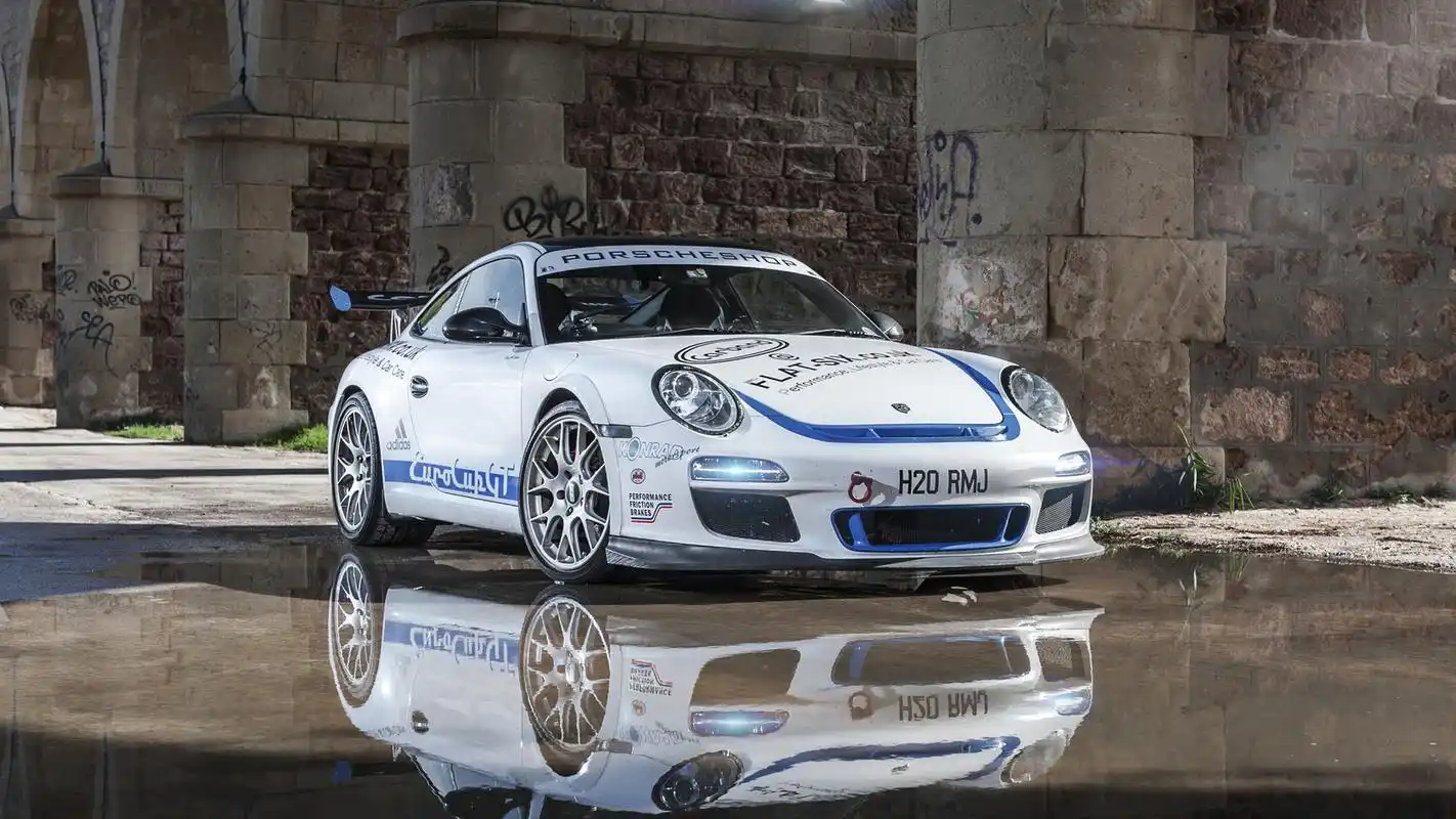 霸气好看的高清汽车图片桌面壁纸下载第二辑