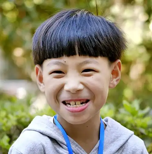 朵朵向阳,快乐成长;放飞梦想,扬帆起航——2018级向阳班"新生报到"