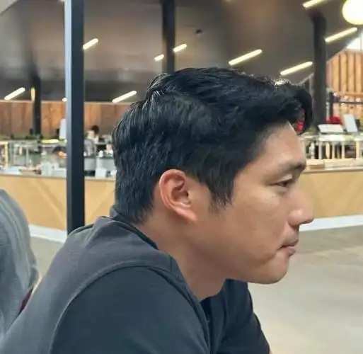 王子文前任现状曝光!吴永恩未继承家业回谷歌当打工人,憔悴落寞