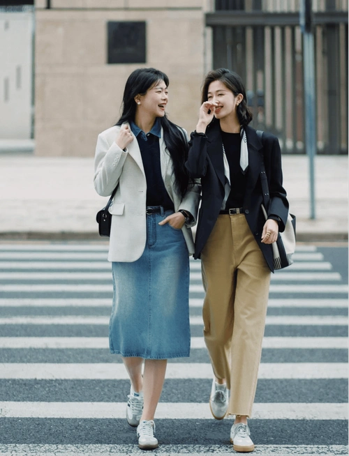 原创40岁女人早春职场穿搭西服衬衫裙装长裤时髦干练显年轻