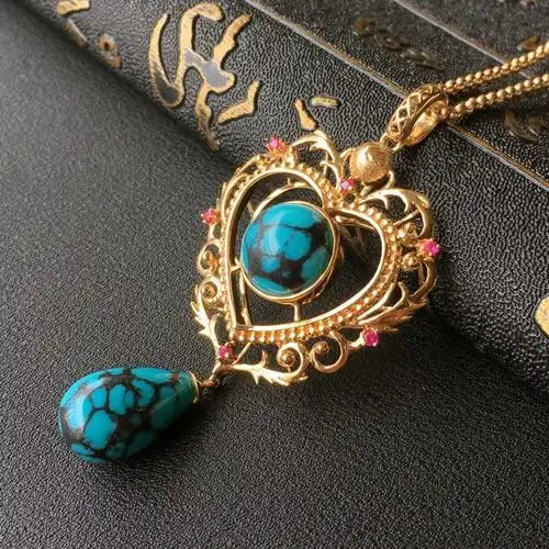 18k金镶天然绿松石吊坠