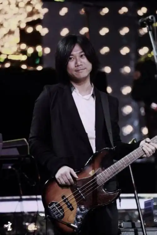 五月天玛莎生日快乐# 他可以是男是女阔以调成任意百分比,他,才华