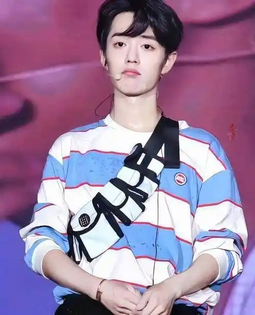 肖战视频感谢三个人物,还直呼向阳无畏_唐三_角色_张小凡