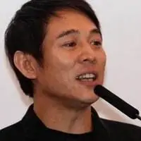 李连杰头像图片 最新李连杰帅气头像图片_微信头像图片大全