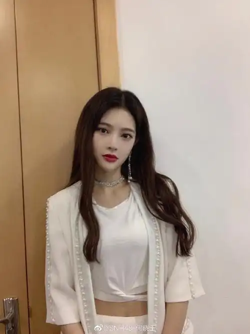 偶像女团snh48何晓玉自拍写真美照欣赏