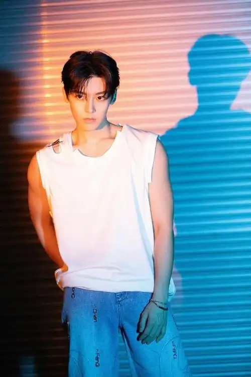 侯明昊男友风胶片随拍##侯明昊周一胶片营业照