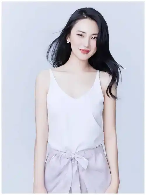 《猎冰》6位女演员生活照曝光,姚安娜气质出众,包文婧却垫底