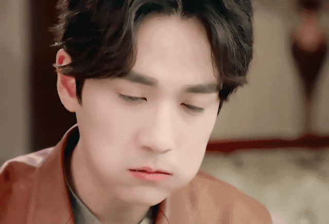 朱一龙同样扶眼镜罗浮生痞坏面面邪沈巍雅