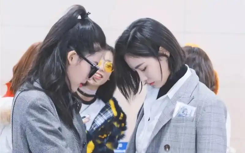 许佳琪孙芮首演三哥给kiki的生日祝福关于沙县小吃