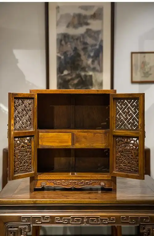 yaranculture清代红木透雕万字纹螭龙捧寿方角柜摆件明清古典老家具