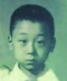 连登32年春晚,从流落街头到火遍全国,这个男人到底经历了什么?_冯巩