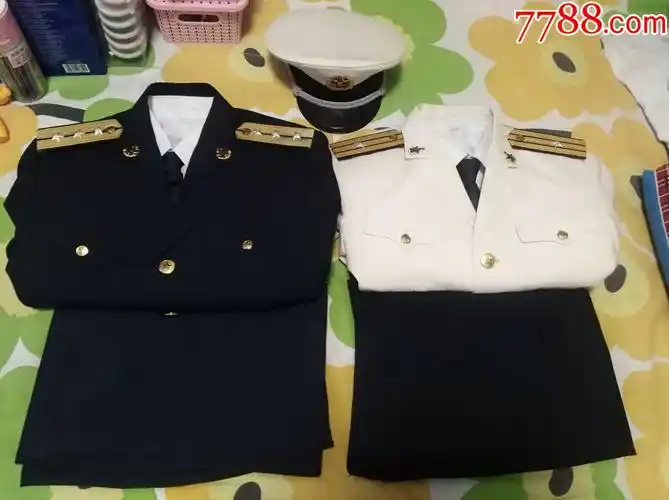 两套87式海军官春秋装