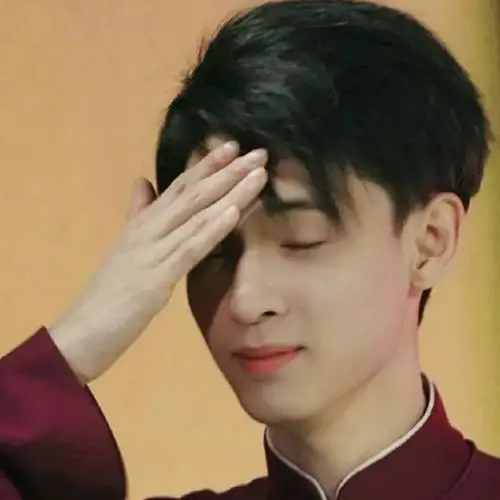 德云秦霄贤头像.(老秦这倒霉孩子的颜值忽高忽低的)