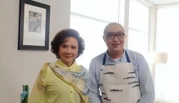 这是蔡明的骄傲,也是最大的牵挂_丁丁_生活_教育