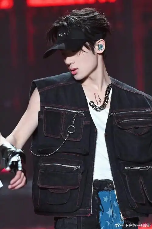 张峻豪官宣费加罗盛典##张峻豪出席天生出彩潮力派对