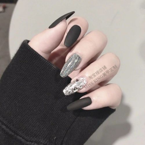 n0197可穿戴磨砂哑光黑色镭射跳色炫酷光疗甲成品美甲定制假指甲