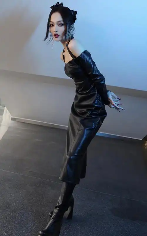 张韶涵这裙子不错蕾丝丝绒158cm身高穿出176气场