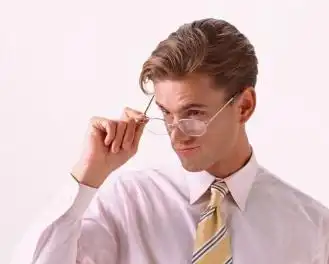 扶眼镜动作看穿你的心理?