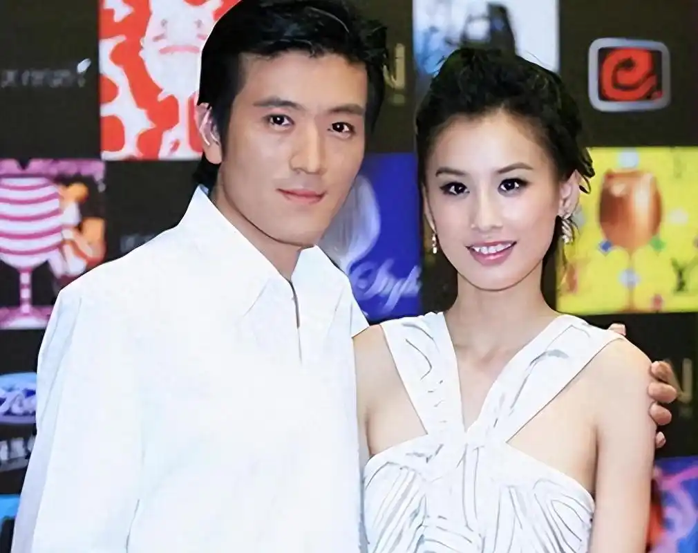 回顾黄圣依:藏了8年才公开身份,从星女郎到豪门富太的人生轨迹