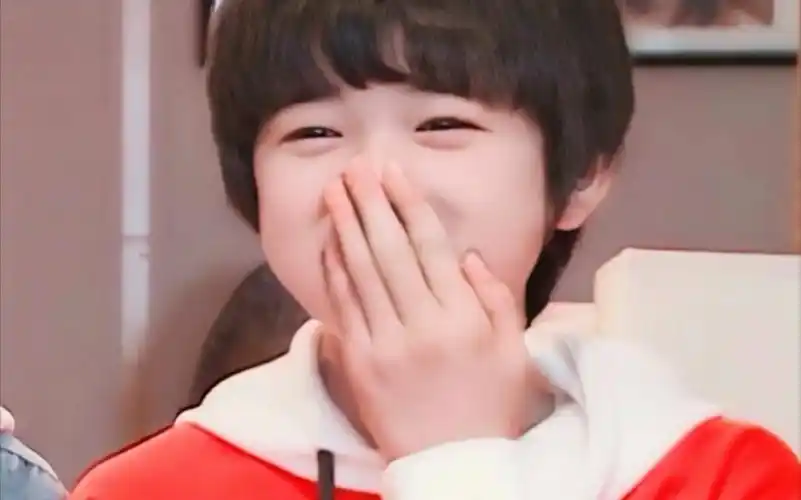 【宋亚轩】[妈粉天堂×可爱暴击]"谁不喜欢幼崽芽芽呢"