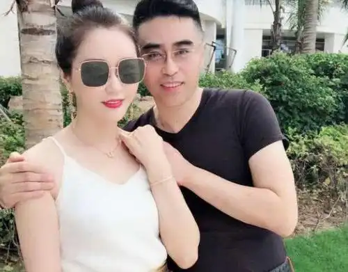 瞒着丈夫参加好声音,成名后立刻离婚,如今没人气成这样_陈冰