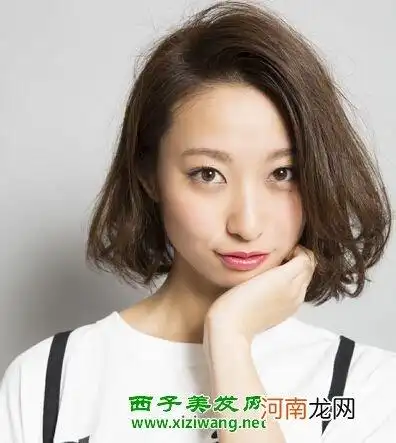 中长发波波头发型图片 发尾内扣外翻都好看