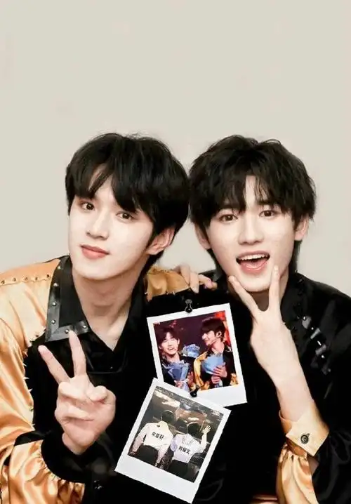 宋亚轩刘耀文新歌上线双人合照