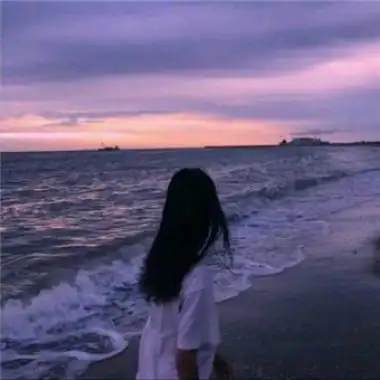 超可爱的女生真人背影头像图集: 我把我青春最好的时光付诸给你