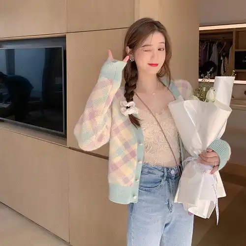 2021秋冬新款酷酷女孩穿搭小众网红薄款上衣女大v领毛衣女士外套 - 17