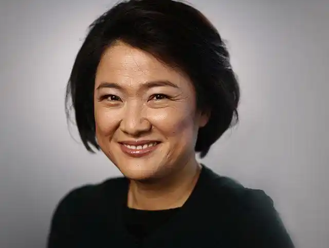 从打工妹到身价百亿她每年在中国吸金16亿却成了美国人