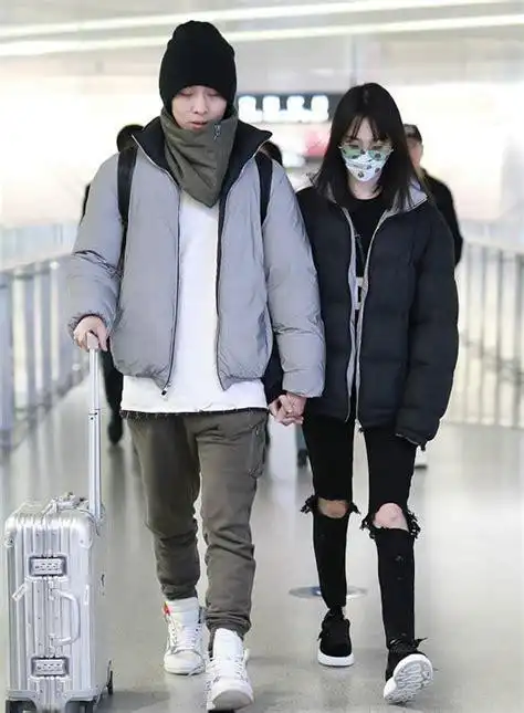 郑爽新男友张恒年龄多大个人资料背景介绍,郑爽张恒怎么在一 .