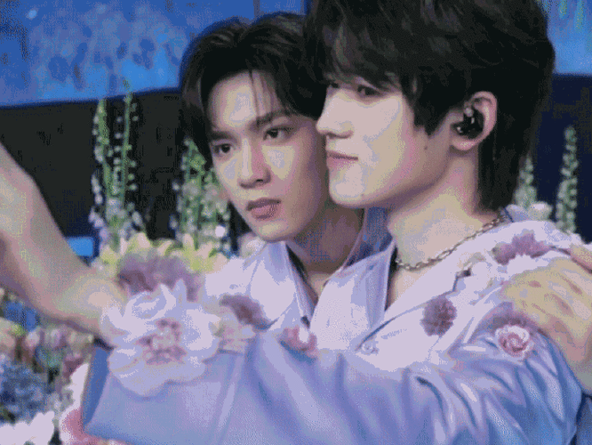 刘耀文卡点发博给宋亚轩庆生