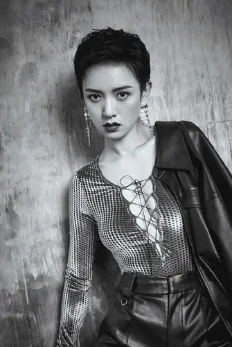 李晓峰中文名:李晓峰/英文名:xiaofeng li血型:a型职业:演员简介:电子