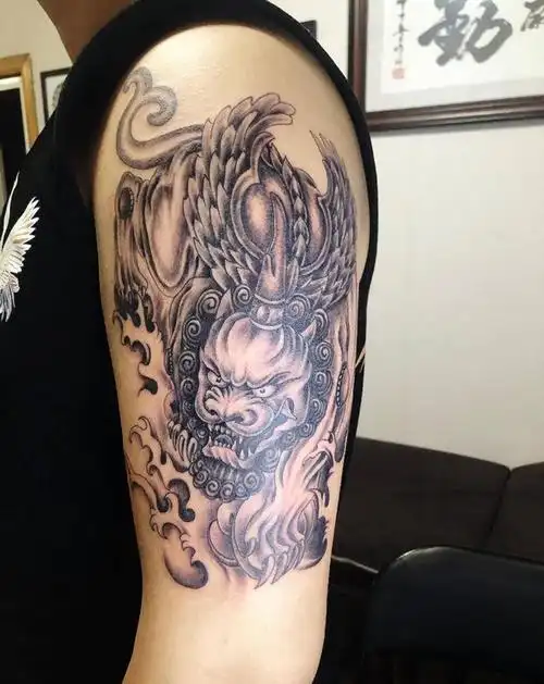 貔貅貔貅纹身图片_肩部手臂新传统老传统纹身图案